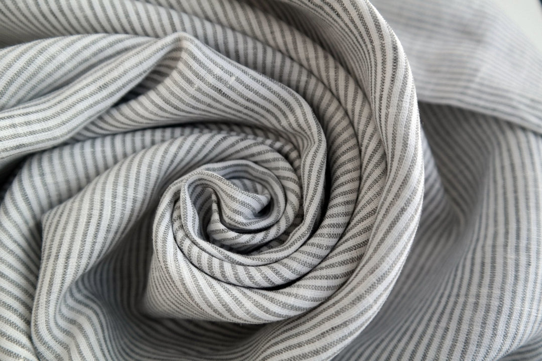 100% Linen Fabric Thin Stripe Collections Light Weight 4768 6939 6280 6279 - The Linen Lab - D/navy 6280