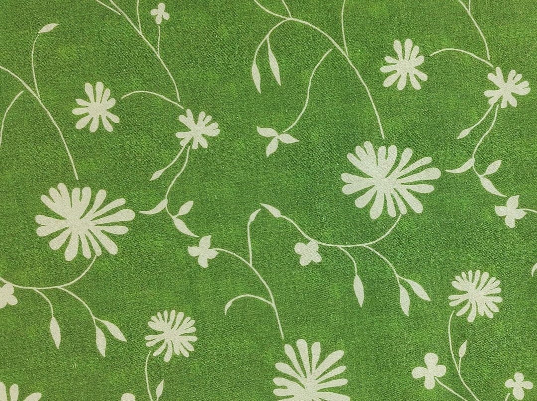 Green Leaf Print Cotton-Ramie Blend Fabric 8021