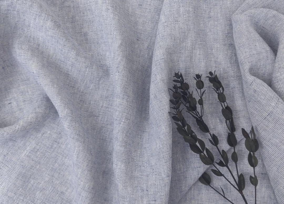 100% Linen Fabric – Softly Speckled Blue Weft on Crisp White 7573