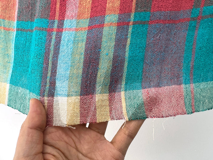 High-Twist Yarn-Dyed Plaid Linen Polyester Fabric – Soft with Crisp, Subtle Wrinkle 7979
