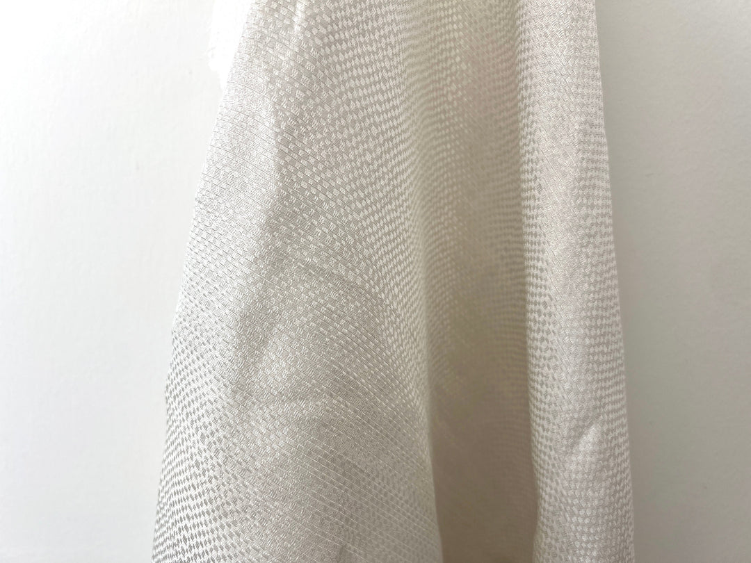 Glossy Snake-Skin Textured Linen Rayon Fabric 2588