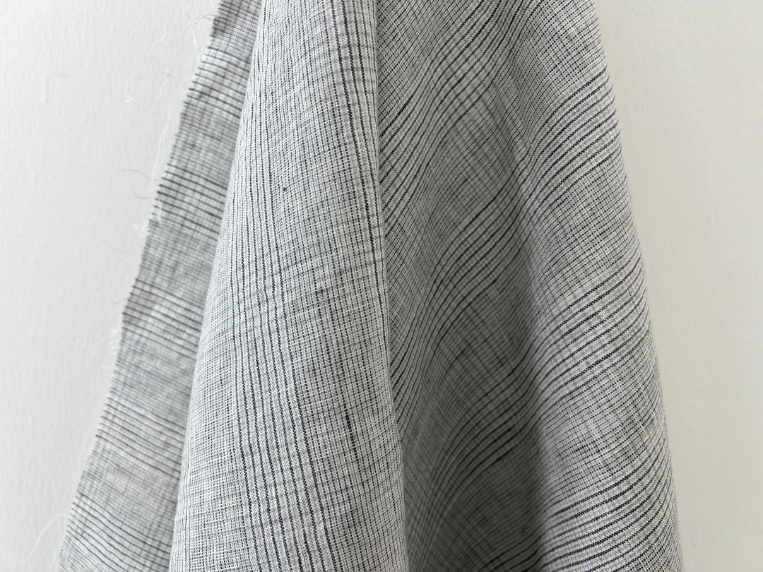 Grey Houndstooth Glen Plaid Linen Fabric – 100% Linen 8046 8500