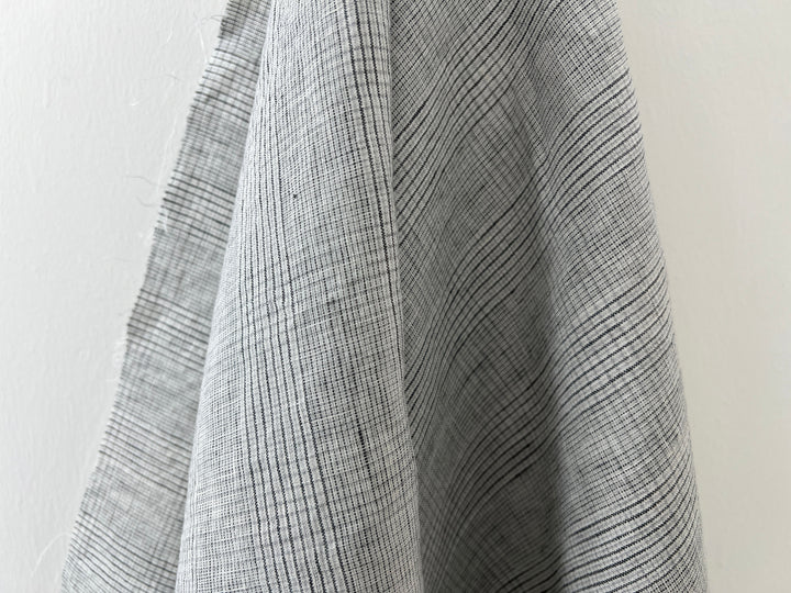 Grey Houndstooth Glen Plaid Linen Fabric – 100% Linen 8046 8500
