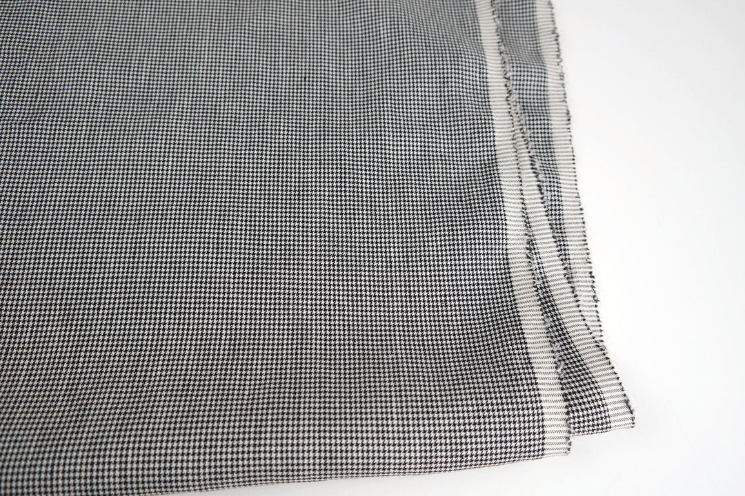 Linen Houndstooth Stretch Fabric (6027) - The Linen Lab - White and Black