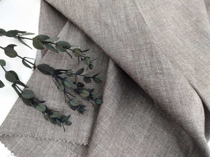 Simple Duo: Two-Tone Chambray Linen Twill Stretch Fabric 3201 4949 6504 - The Linen Lab - Beige